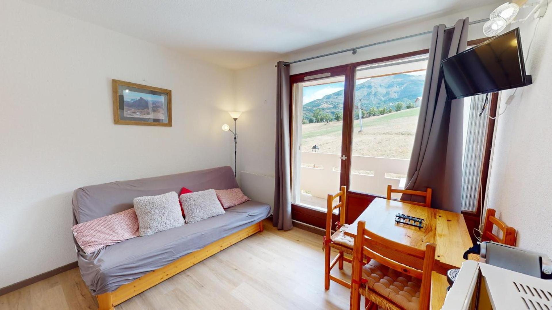 Studio 4 Pers Le Sauze Pied Des Pistes De Ski Enchastrayes Экстерьер фото